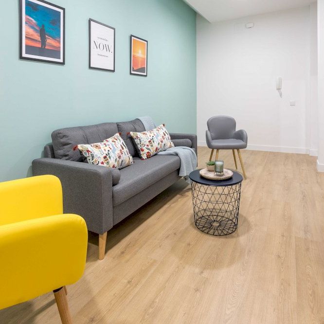 Large room in Ventura Rodríguez - Photo 1