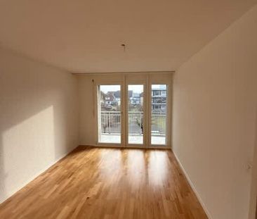 4.5 Zimmer, 96 m², 2. Stock - Foto 3