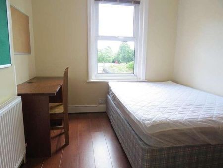 Bedroom House In Bournemouth, BH9 - Photo 5