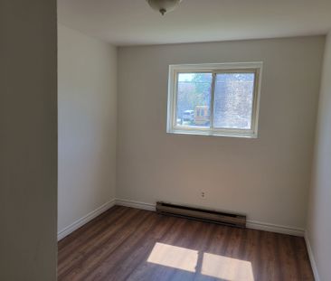 For Lease - 251 Liberty Street Unit# 3, Clarington, Ontario - Photo 6