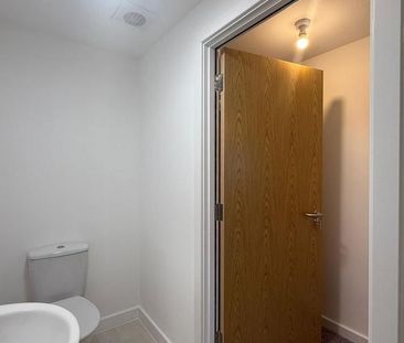 1 bedroom flat to rent - Photo 6