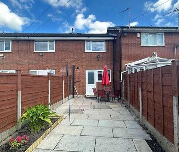 Bradwell Walk, Flixton, Manchester, M41 - Photo 1