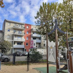 Location Appartement 2 pièces 47m² ALES 30100 - Photo 2