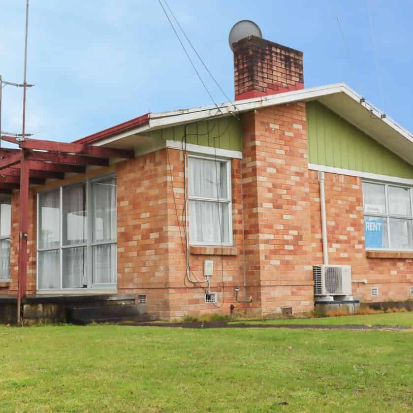 Tidy 3-Bedroom Brick Home in Silverdale - Photo 1
