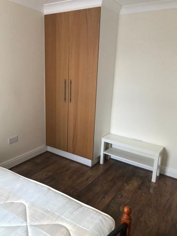 Room in a Shared House, Morrison Avenue, N17 - Photo 4
