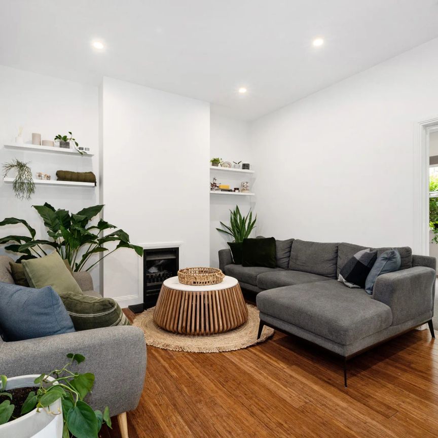 Renovated Beachside Pad with Art Deco Flair - Photo 1