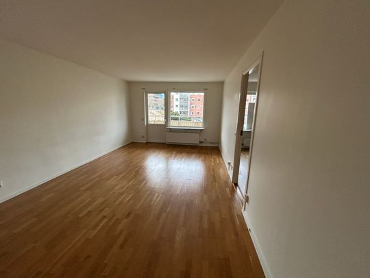 Järnvägsgatan, Laholm - Photo 1