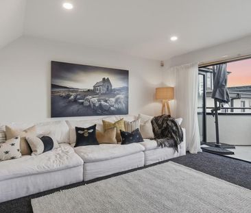 Downtown Main Beach - Photo 3