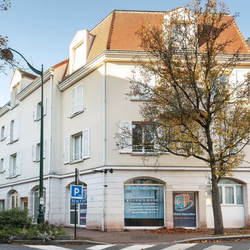 location Appartement T2 DE 54.26m² À GARCHES - Photo 2