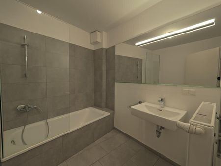 Barrierefrei mit Balkon in Ottakring - Foto 3