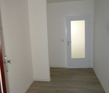 Frisch renovierte Wohnung in zentraler Lage! - Foto 1