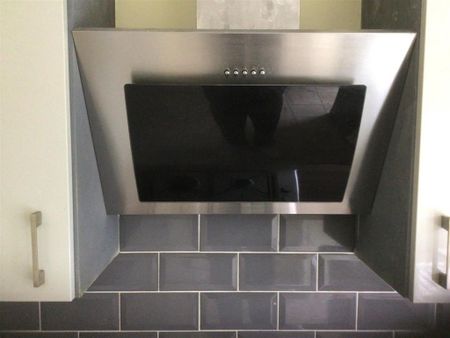 2 bedroom semi-detached house to rent - Photo 4
