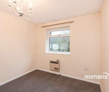 Northcote Road, Ash Vale, Aldershot, Surrey, GU12 - Photo 6