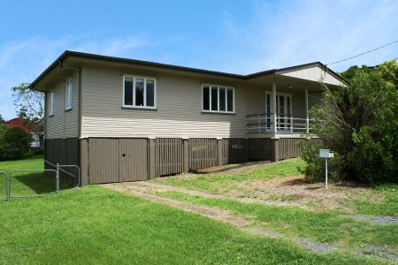 2 Perrett Street, 4304, Bundamba Qld - Photo 2