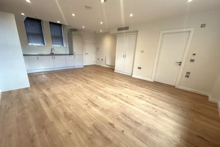 Studio to rent - Photo 5