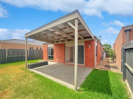 12 Beekeeper Road, Armstrong Creek - Photo 3