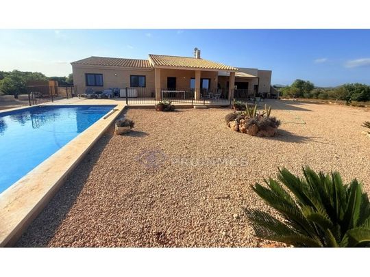 3 room luxury Villa for rent in Manacor, Spain - Photo 1