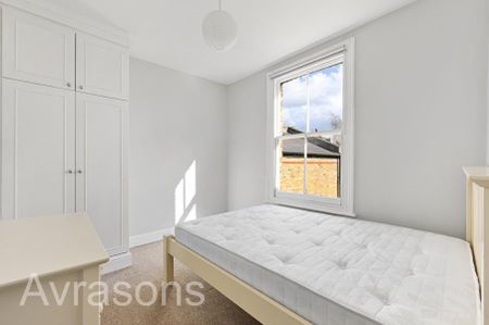 3 bedroom flat to rent - Photo 5