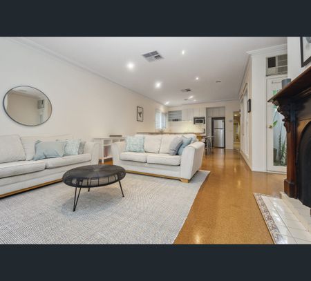 5 Rodney Street, Flora Hill, Vic 3550 - Photo 2