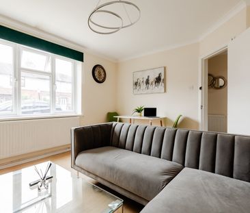 Room in a Shared House, Godbold Road, E15 - Photo 5