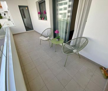 3 room luxury Apartment for rent in Estepona, Andalusia - Photo 6