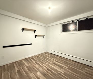 Spacieux appartement de 3 chambres au sous-sol, à quelques pas du S... - Photo 5