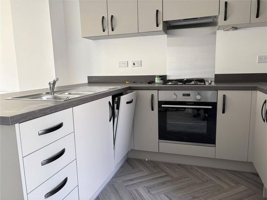 2 bedroom end of terrace house to rent - Photo 1