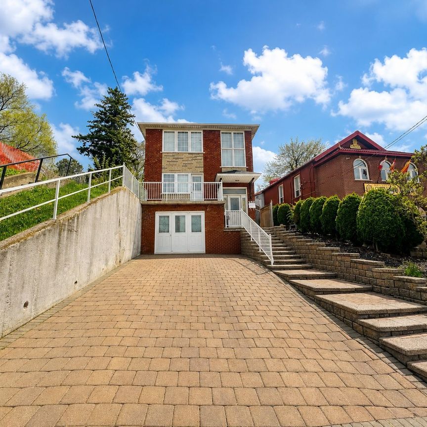 For Lease - 355 Silverthorn Avenue Unit# Basement, Toronto, Ontario - Photo 1
