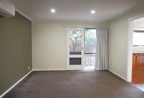 Stylish 2-Bedroom Unit in Box Hill - Perfect for Modern Living - Photo 1