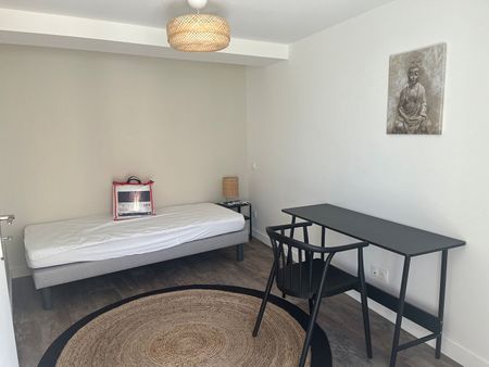 Location Appartement 3 pièces 53m² - Photo 2