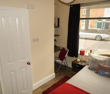 8 bedroom terraced house to rent - Photo 3