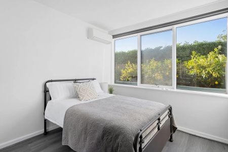 Spacious and sunlit in a sought-after street - Photo 5