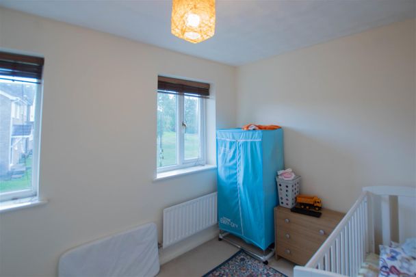 Henderson Close, Haverhill - Photo 1