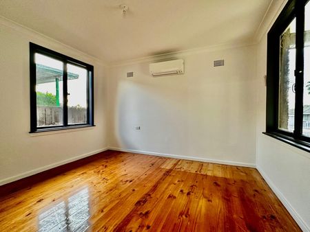 15 Offenbach Ave, Emerton NSW 2770 - House For Rent | Domain - Photo 2