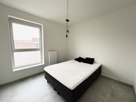 Leuk 2 slpk-appartement met autostaanplaats en terras! - Photo 4