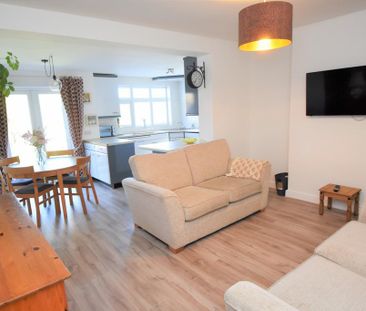 2 bedroom semi-detached house to rent - Photo 3