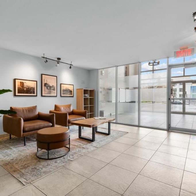 À LOUER | 4 ½ à Saint-Lambert | disponible maintenant - Photo 1