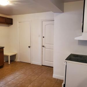 🏡 À LOUER – 3 ½ (demi sous-sol) – Quartier calme et paisible - Photo 2