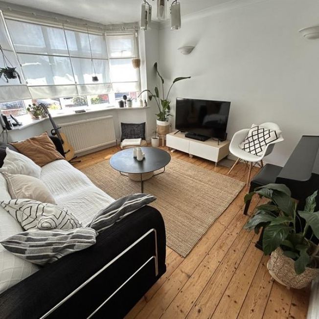 3 Bedroom Detached Available Arranging tenancy - Photo 1