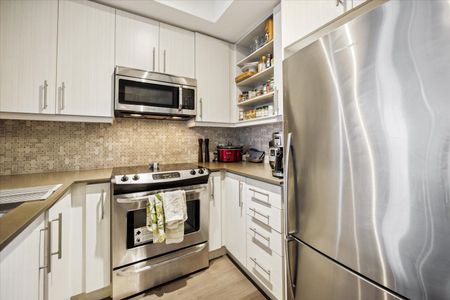 For Lease - 55 Oneida Crescent Unit# 509, Richmond Hill, Ontario - Photo 4