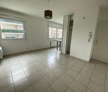 : Appartement 25.99 m² à SAINT PRIEST EN JAREZ - Photo 1