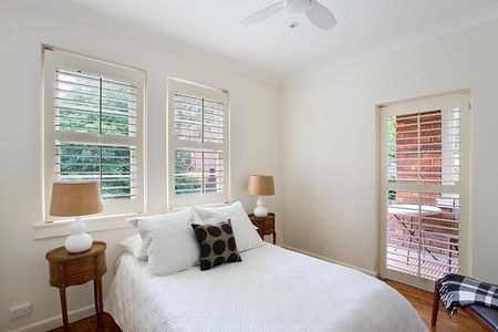 8/2 Marathon Road, Darling Point, NSW 2027 - Photo 3