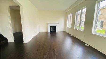 For Lease - 31 Elverton Crescent Unit# Upper, Brampton, Ontario - Photo 2