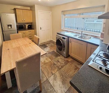 Oxford Street, PONTYPRIDD - Photo 5