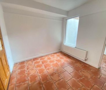 9 Clarendon Avenue, Bloomfield, Belfast, BT5 5JT - Photo 6