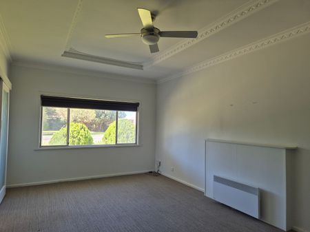 411a Cowra Avenue, Mildura - Photo 2