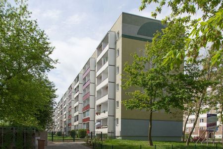 Am Rande der Stadt - frisch saniert und tolle Aussicht ins Grüne. - Photo 2