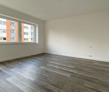 Wiesbaden-Klarenthal: Erstbezug nach Sanierung...Penthouse mit XXXL-Dachterrasse ! - Photo 6