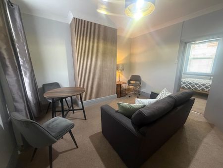 1 Bed Flat, Lower Ford Street, CV1 - Photo 2