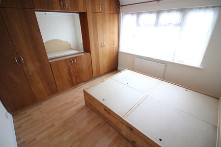 Waltham Avenue, Hayes - Photo 5